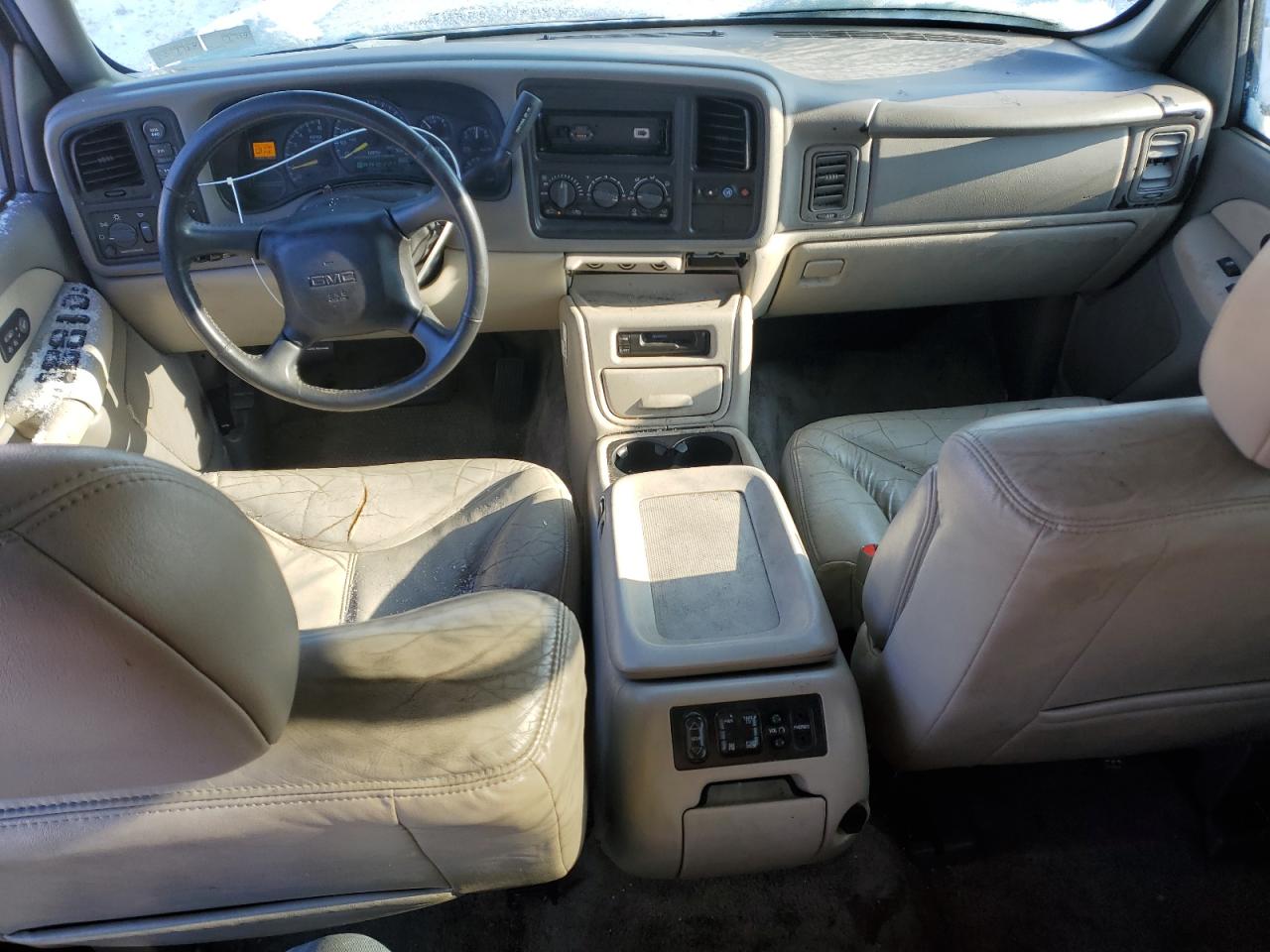 2000 GMC Yukon - Image 8