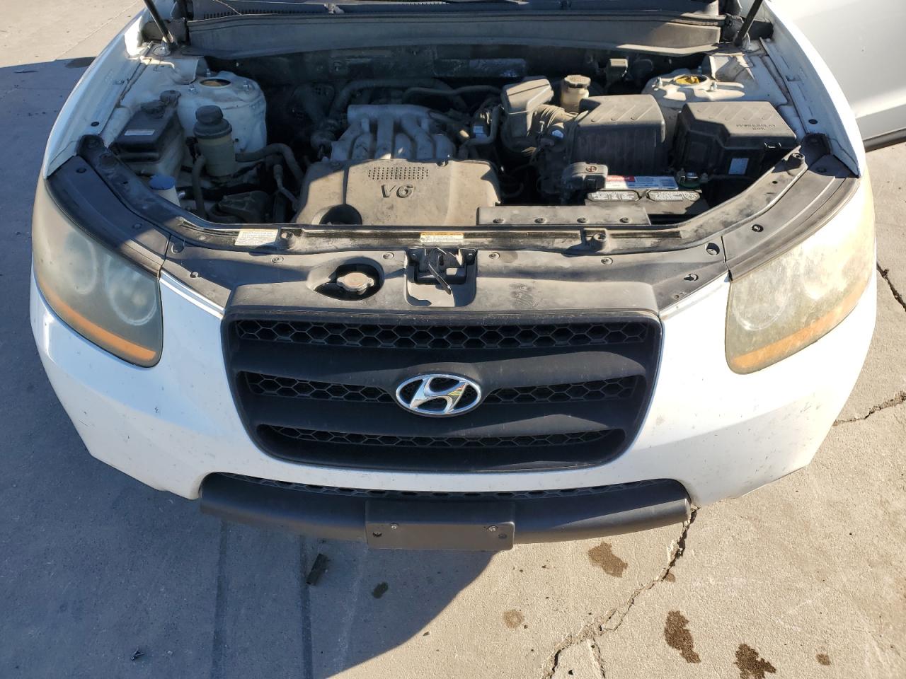 2009 Hyundai Santa Fe - Image 12