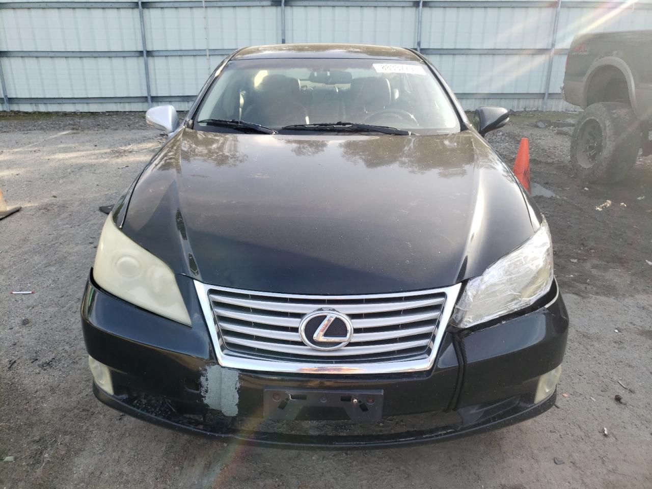 2010 Lexus ES - Image 5