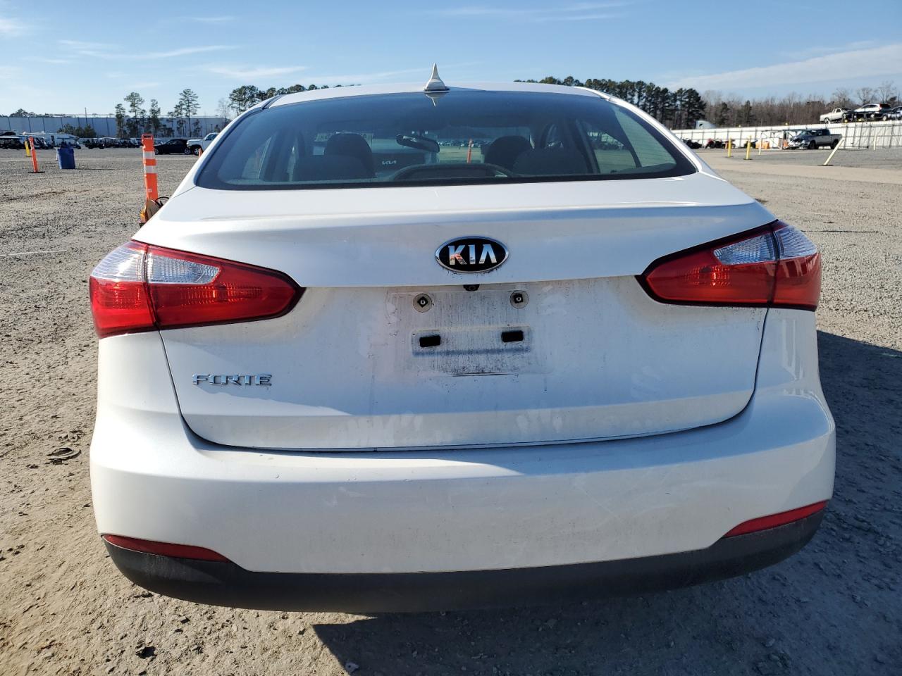 2016 Kia Forte - Image 6