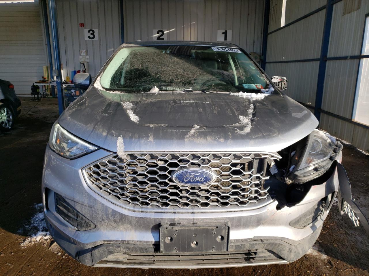 2023 Ford Edge - Image 5