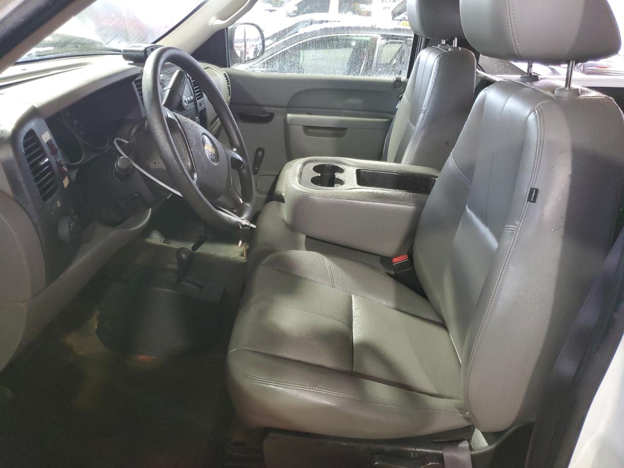 2011 Chevrolet Silverado - Image 7