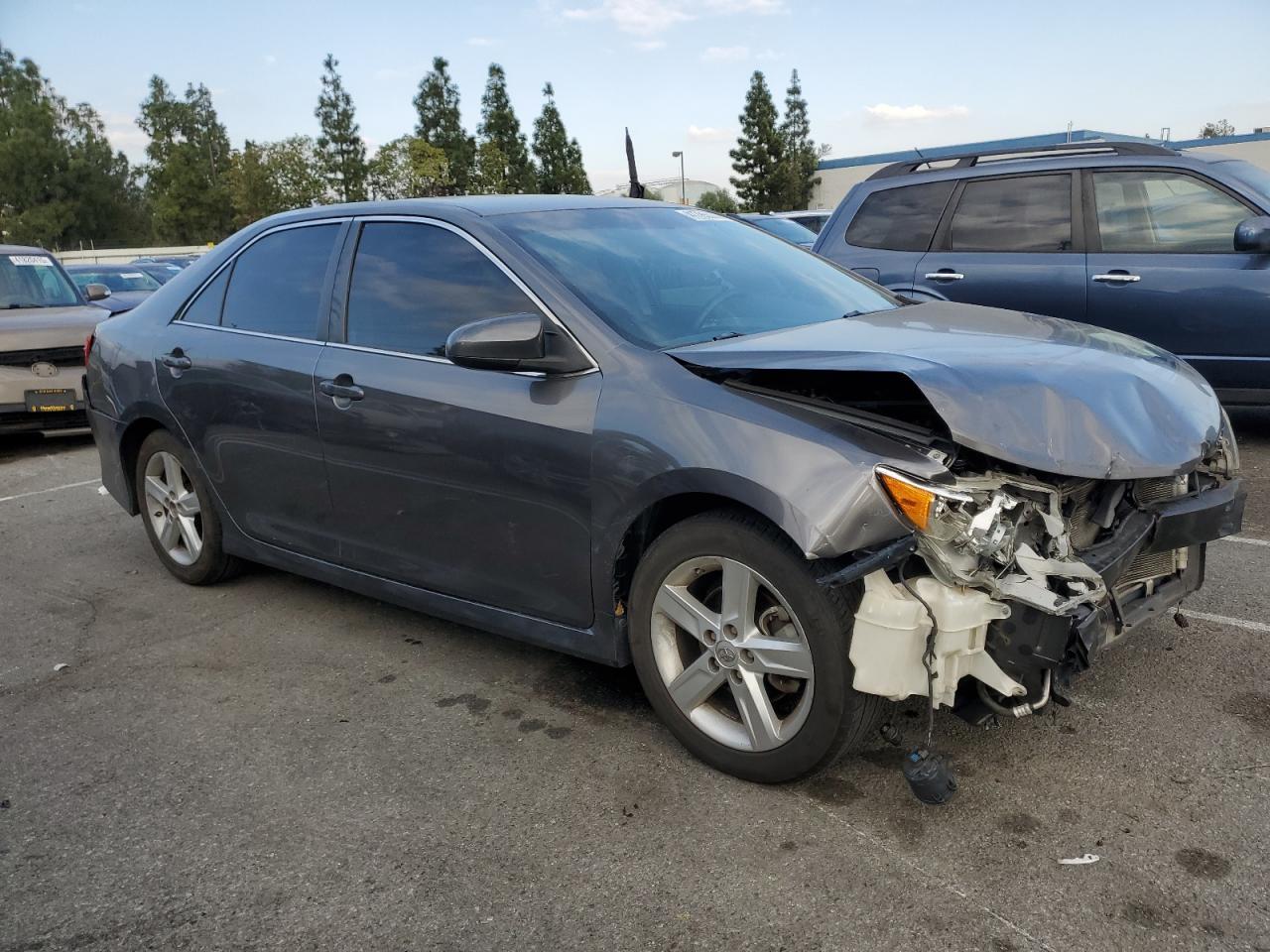 2014 Toyota Camry - Image 4