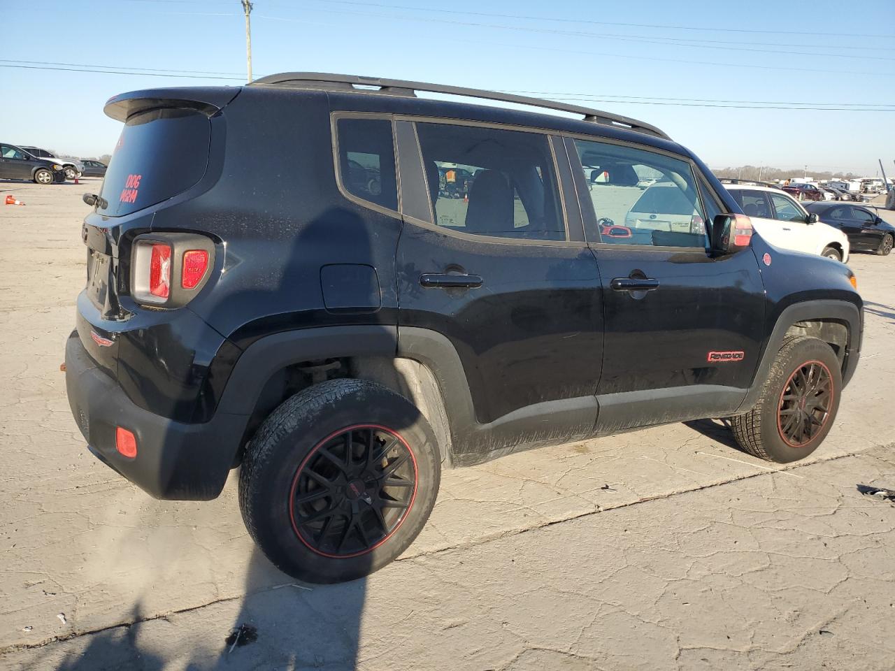 2016 Jeep Renegade - Image 3