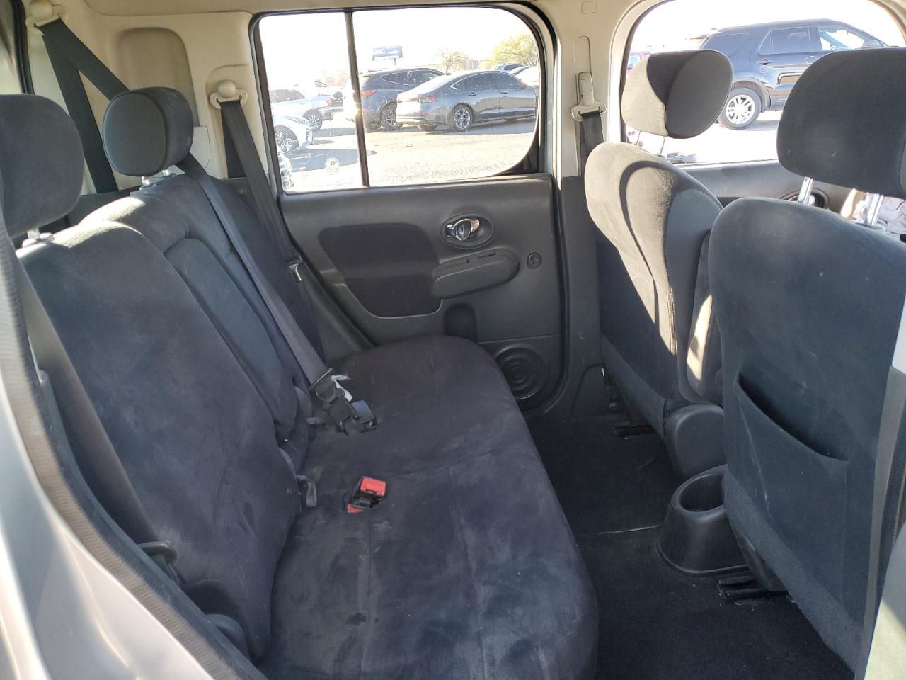 2009 Nissan Cube - Image 10