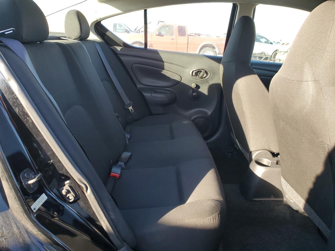 2017 Nissan Versa - Image 10