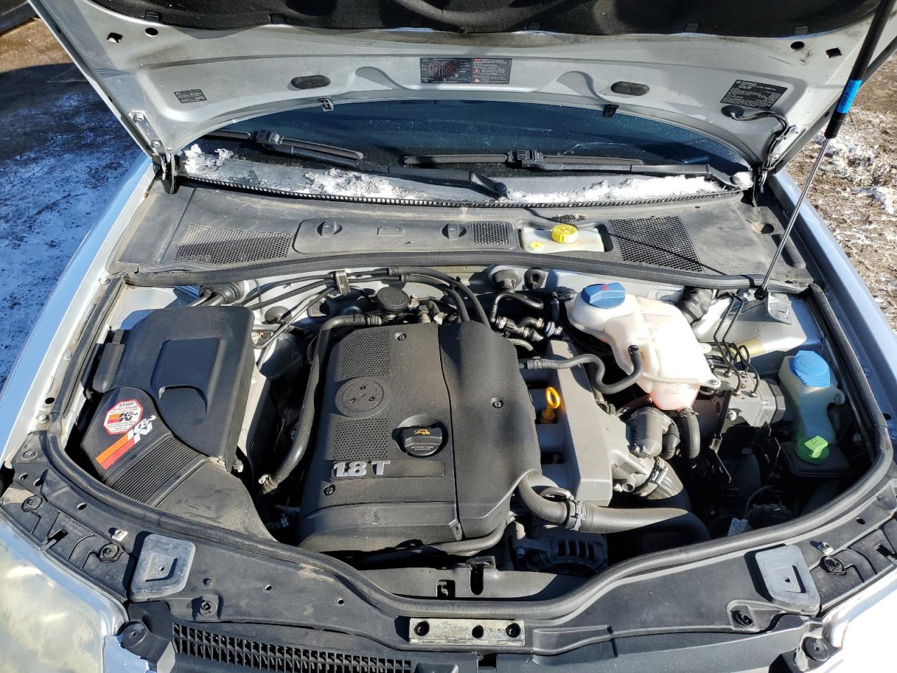 2004 Volkswagen Passat - Image 11