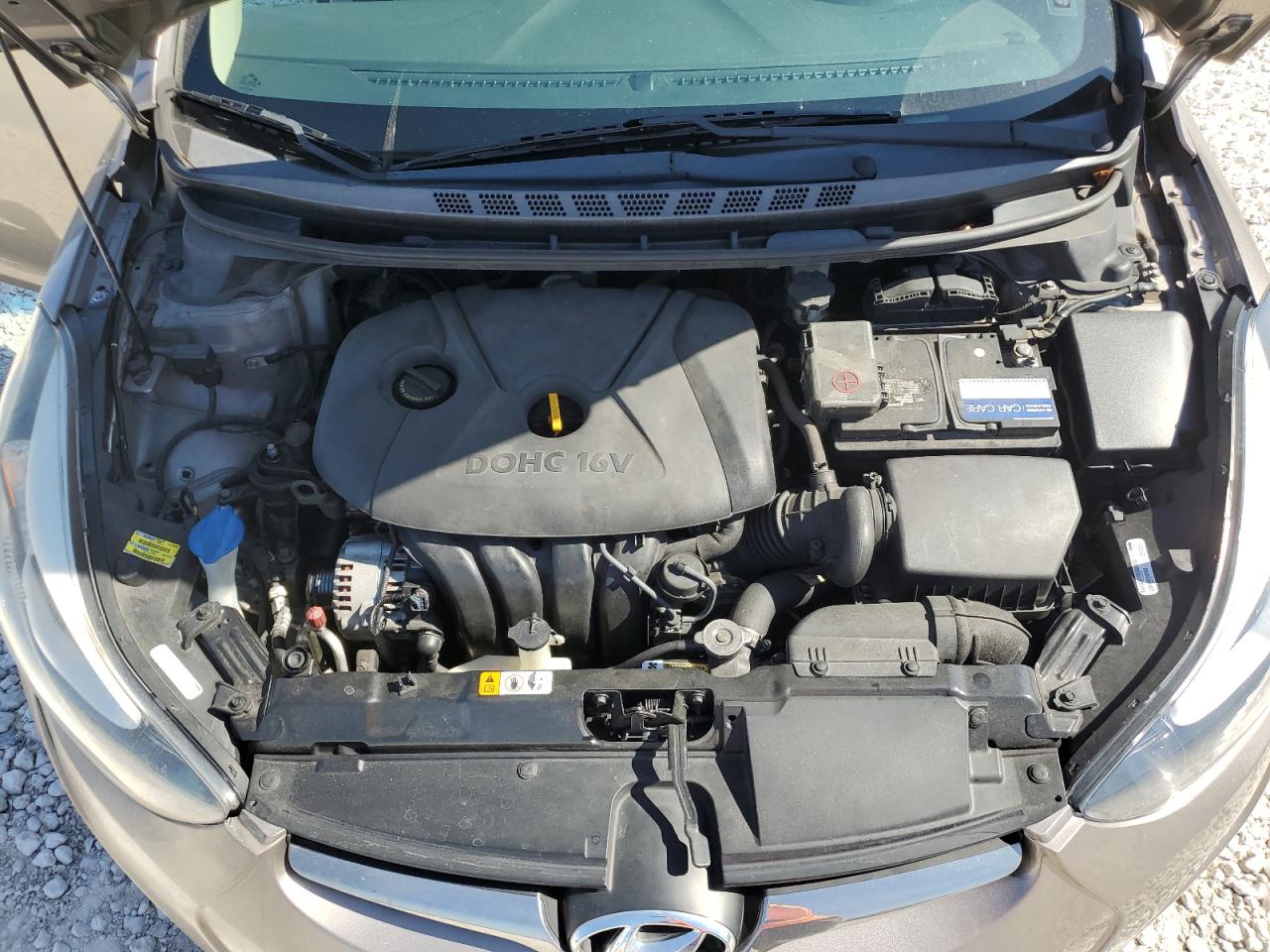 2014 Hyundai Elantra - Image 11
