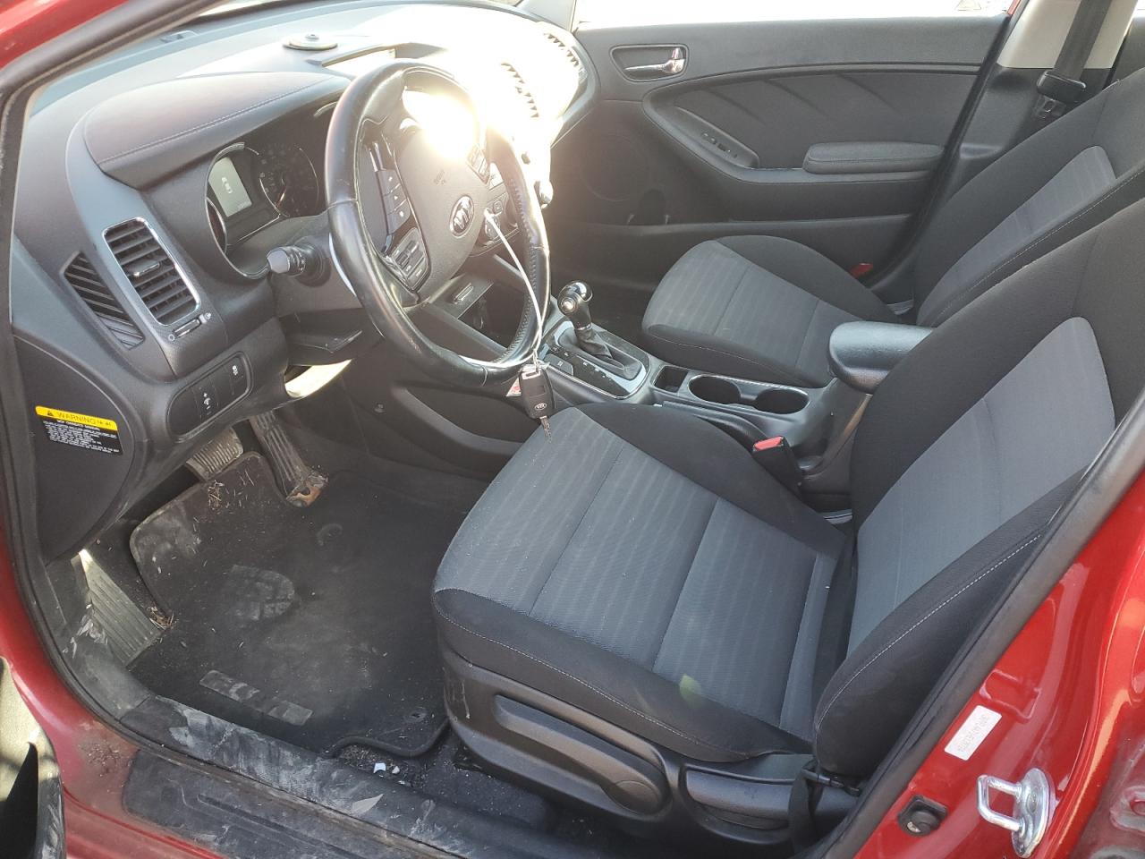 2017 Kia Forte - Image 7