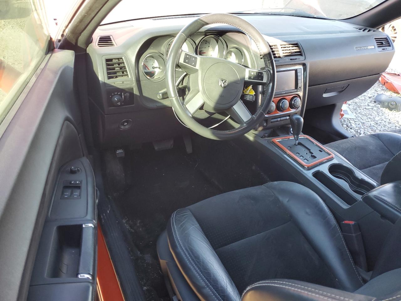 2010 Dodge Challenger - Image 8