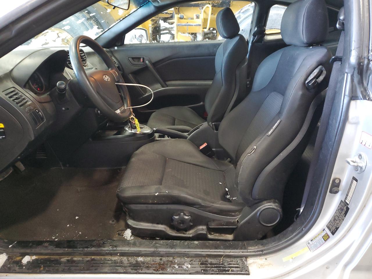 2008 Hyundai Tiburon - Image 7