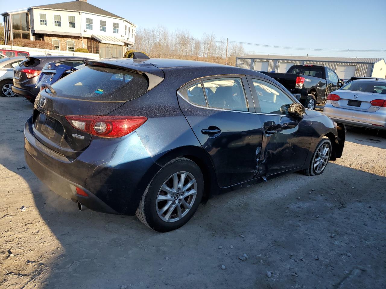 2014 Mazda 3 - Image 3
