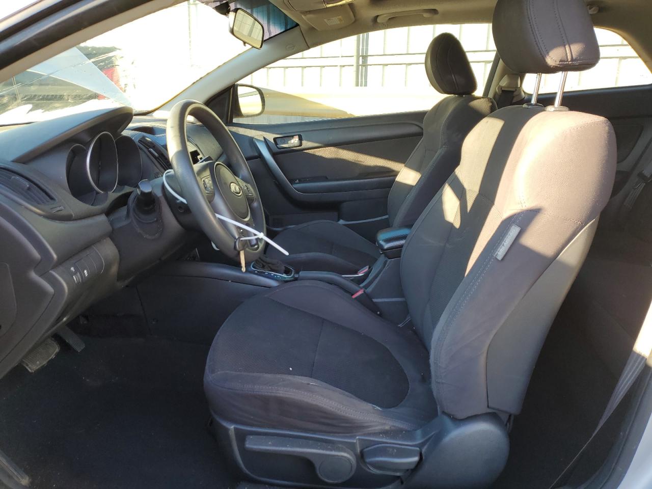 2011 Kia Forte - Image 7