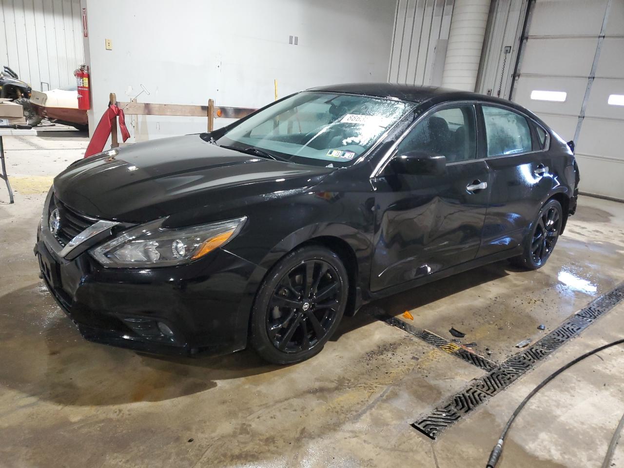 2017 Nissan Altima - Image 1