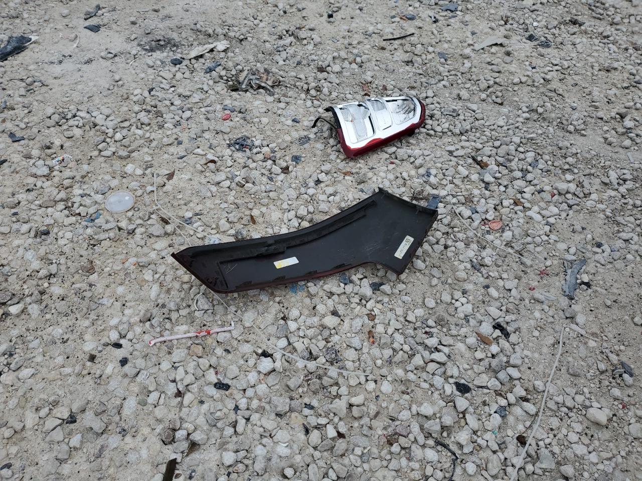 2021 RAM 1500 - Image 12