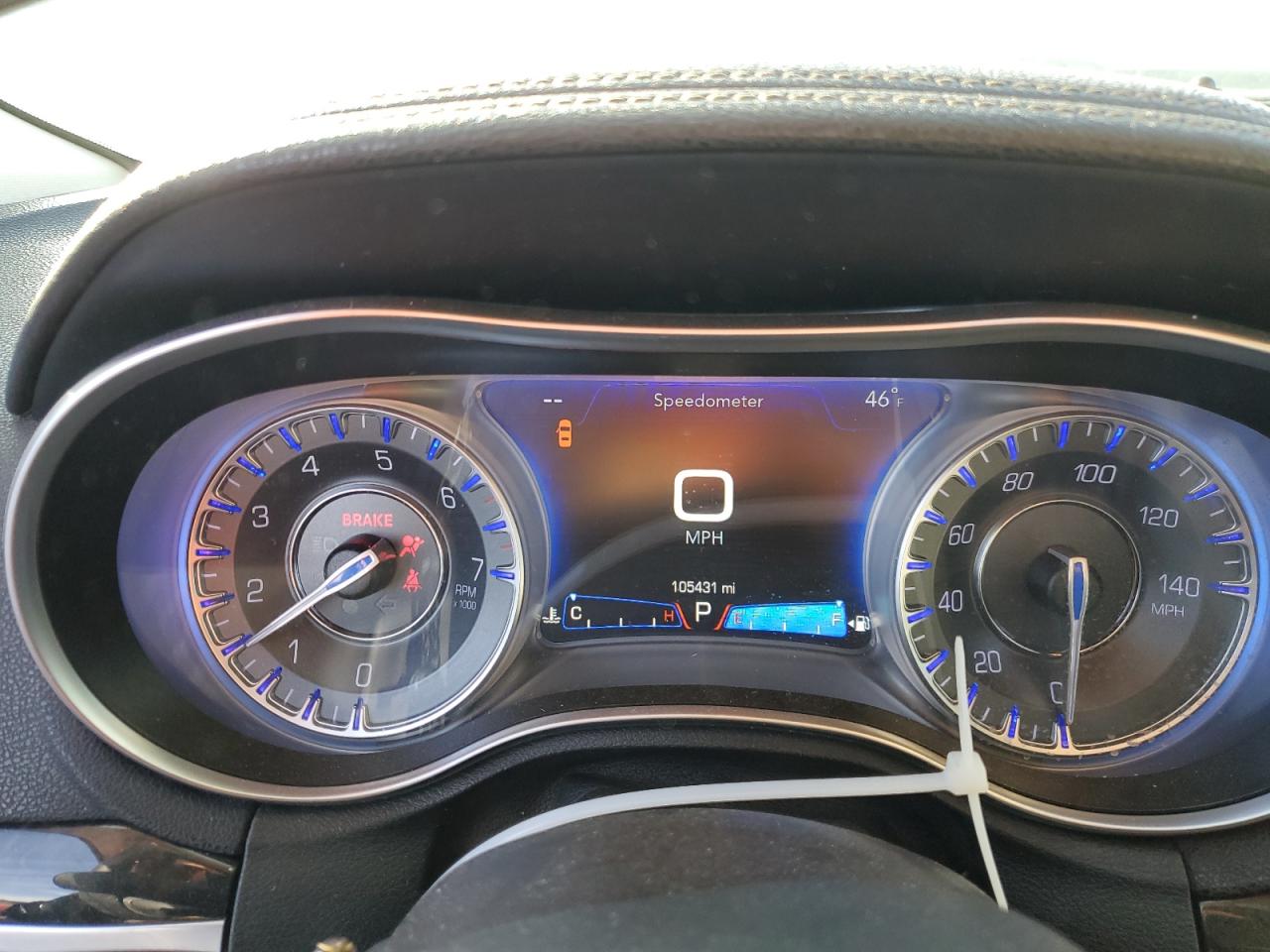2018 Chrysler 300 - Image 9