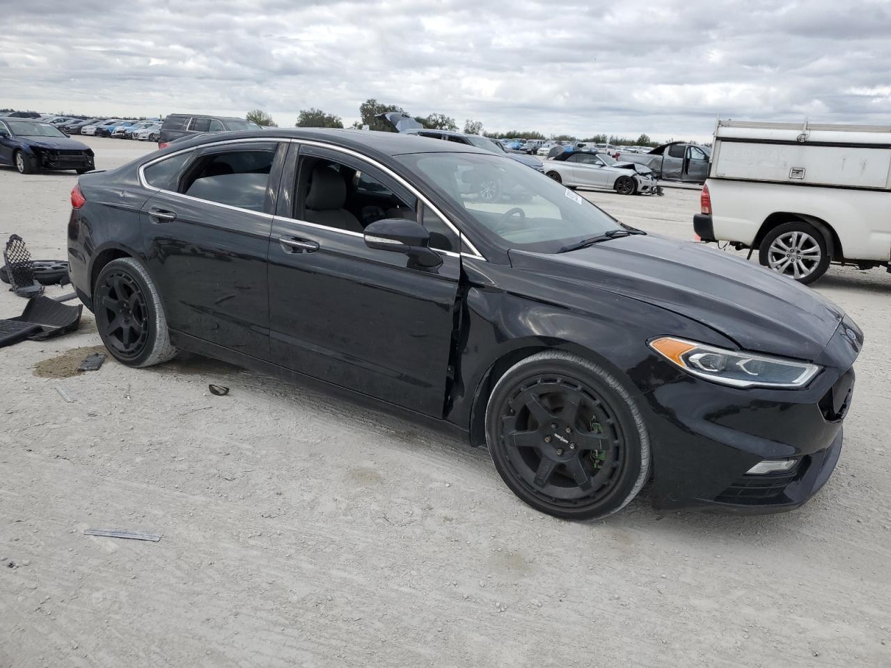 2017 Ford Fusion - Image 4