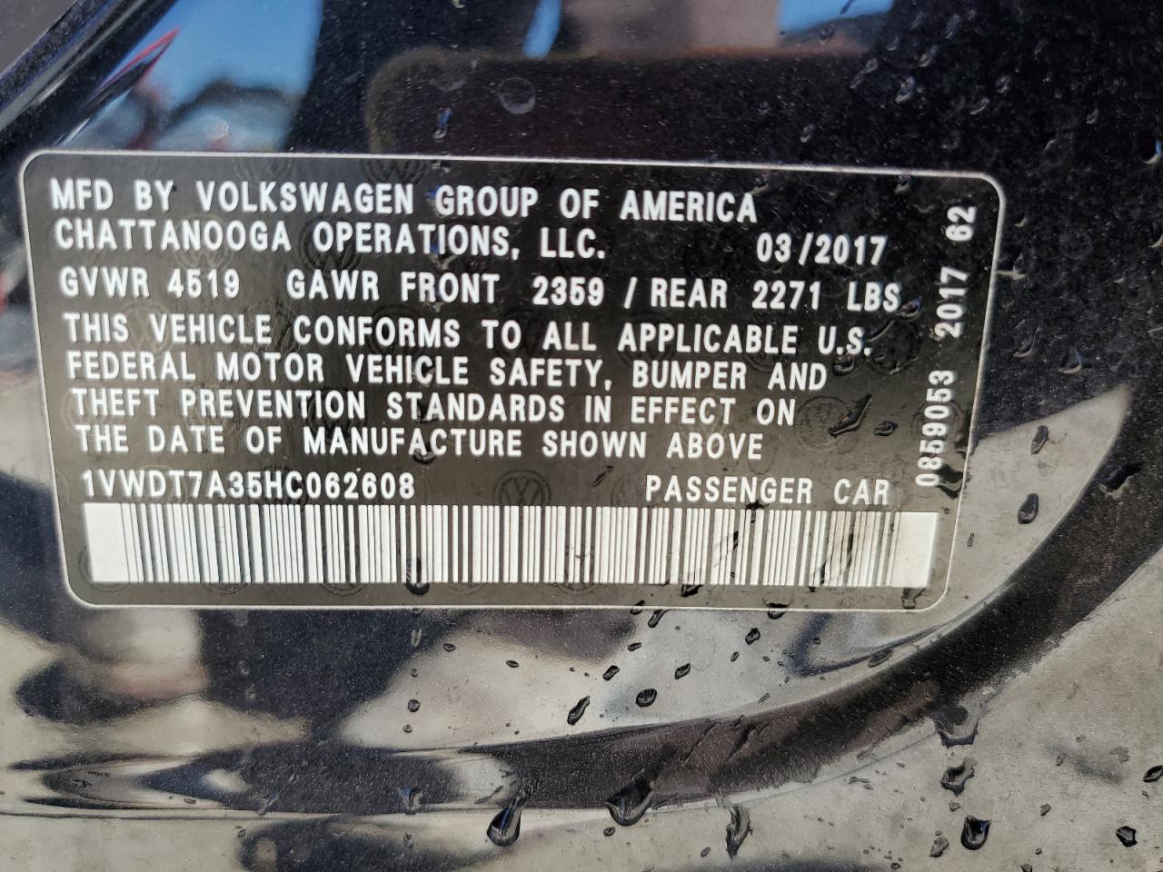 2017 Volkswagen Passat - Image 13
