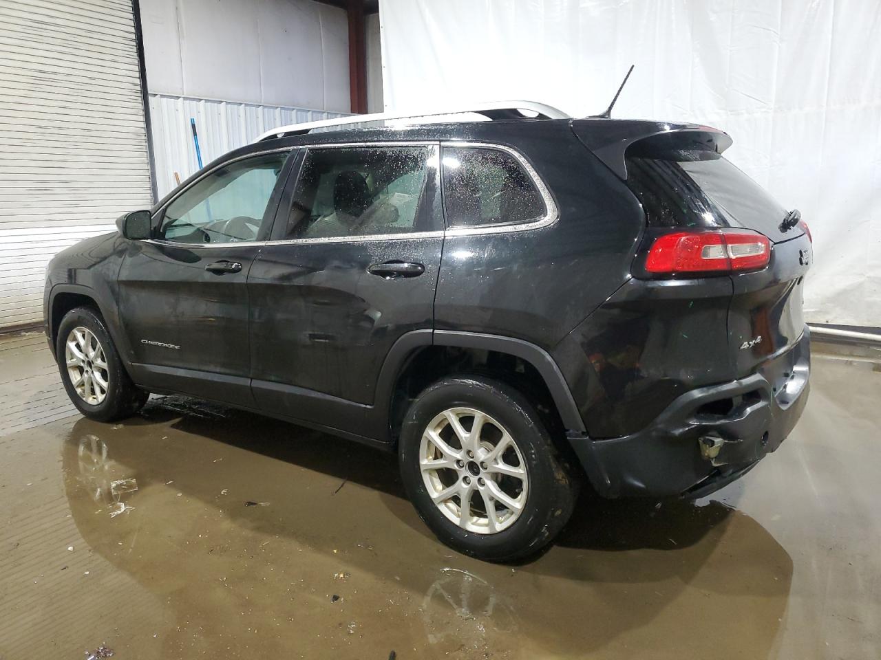 2015 Jeep Grand Cherokee - Image 2