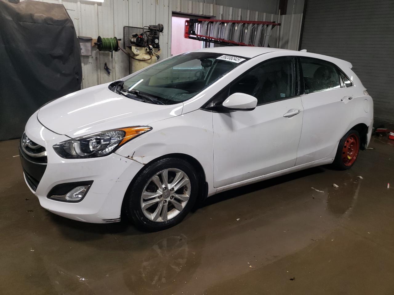 2013 Hyundai Elantra - Image 1