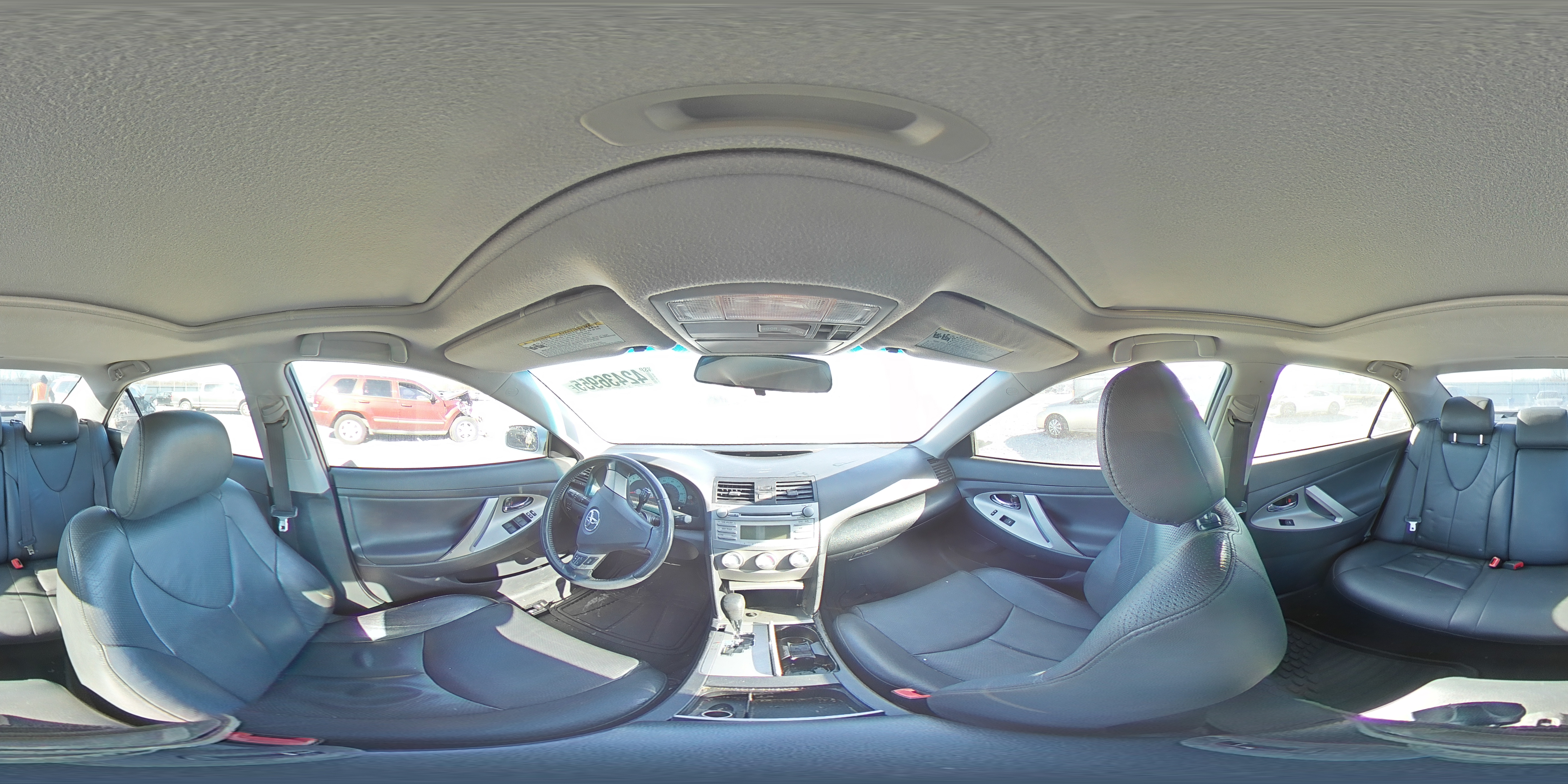 2011 Toyota Camry - Image 13