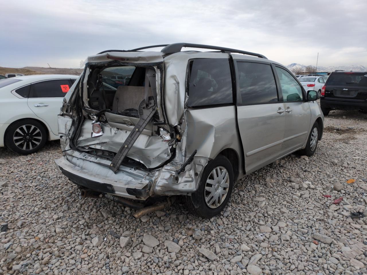 2008 Toyota Sienna - Image 3