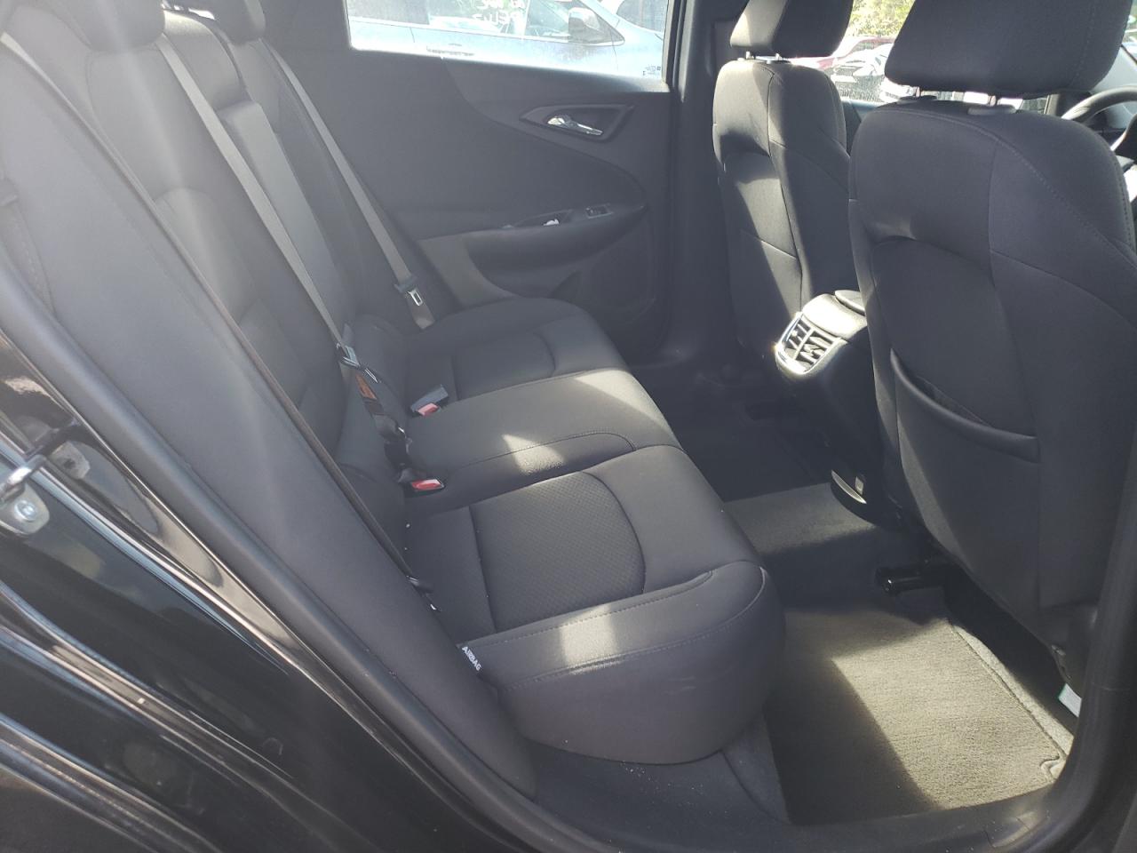 2023 Chevrolet Malibu - Image 10