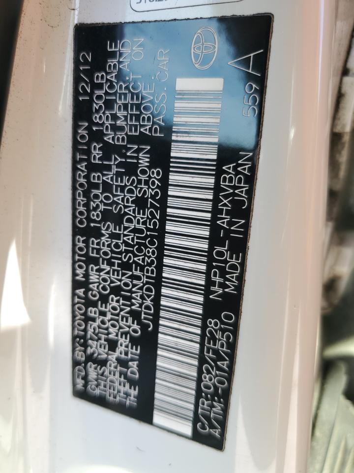 2012 Toyota Prius - Image 14