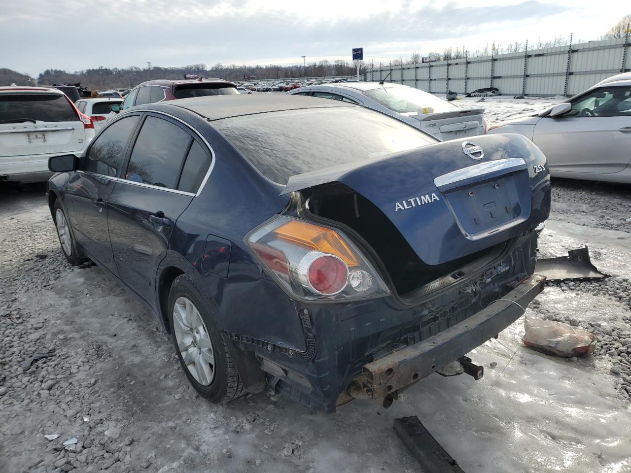 2009 Nissan Altima - Image 2