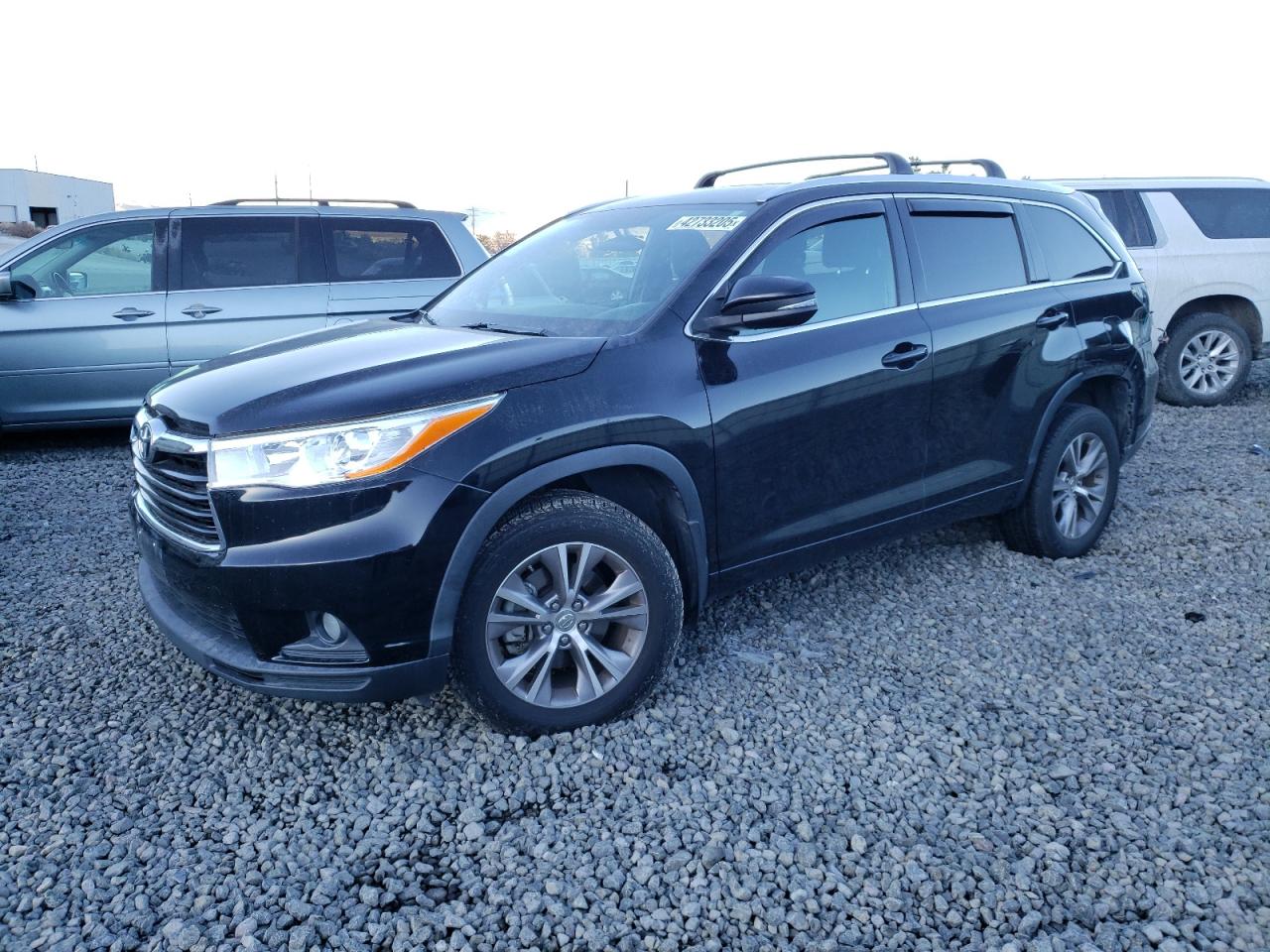 2015 Toyota Highlander - Image 1