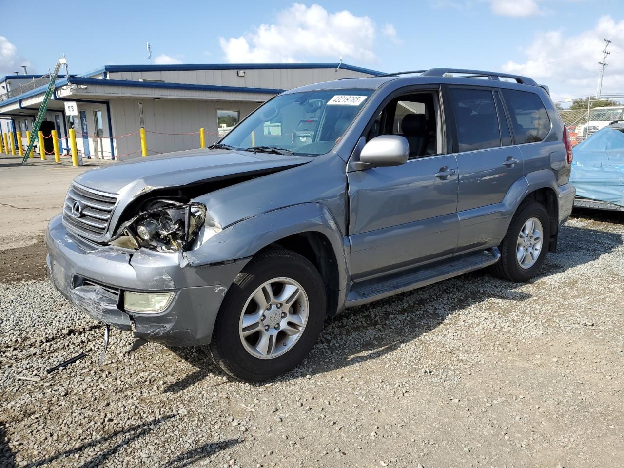 2005 Lexus GX - Image 1