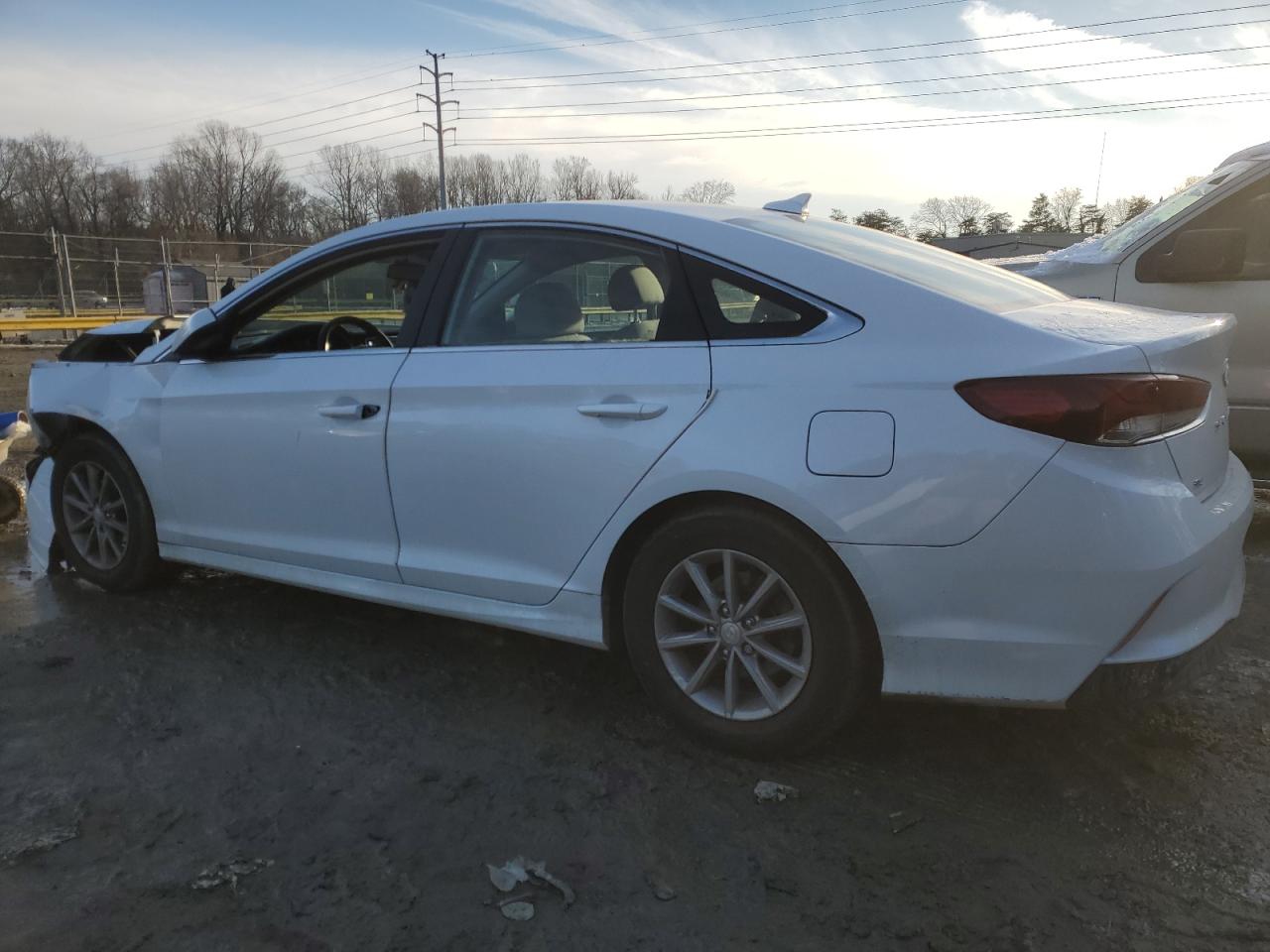 2018 Hyundai Sonata - Image 2