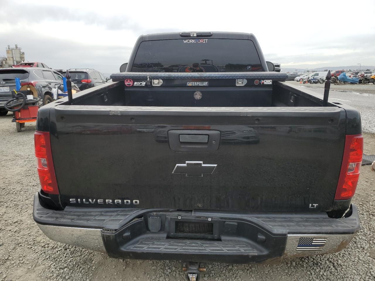2013 Chevrolet Silverado - Image 6