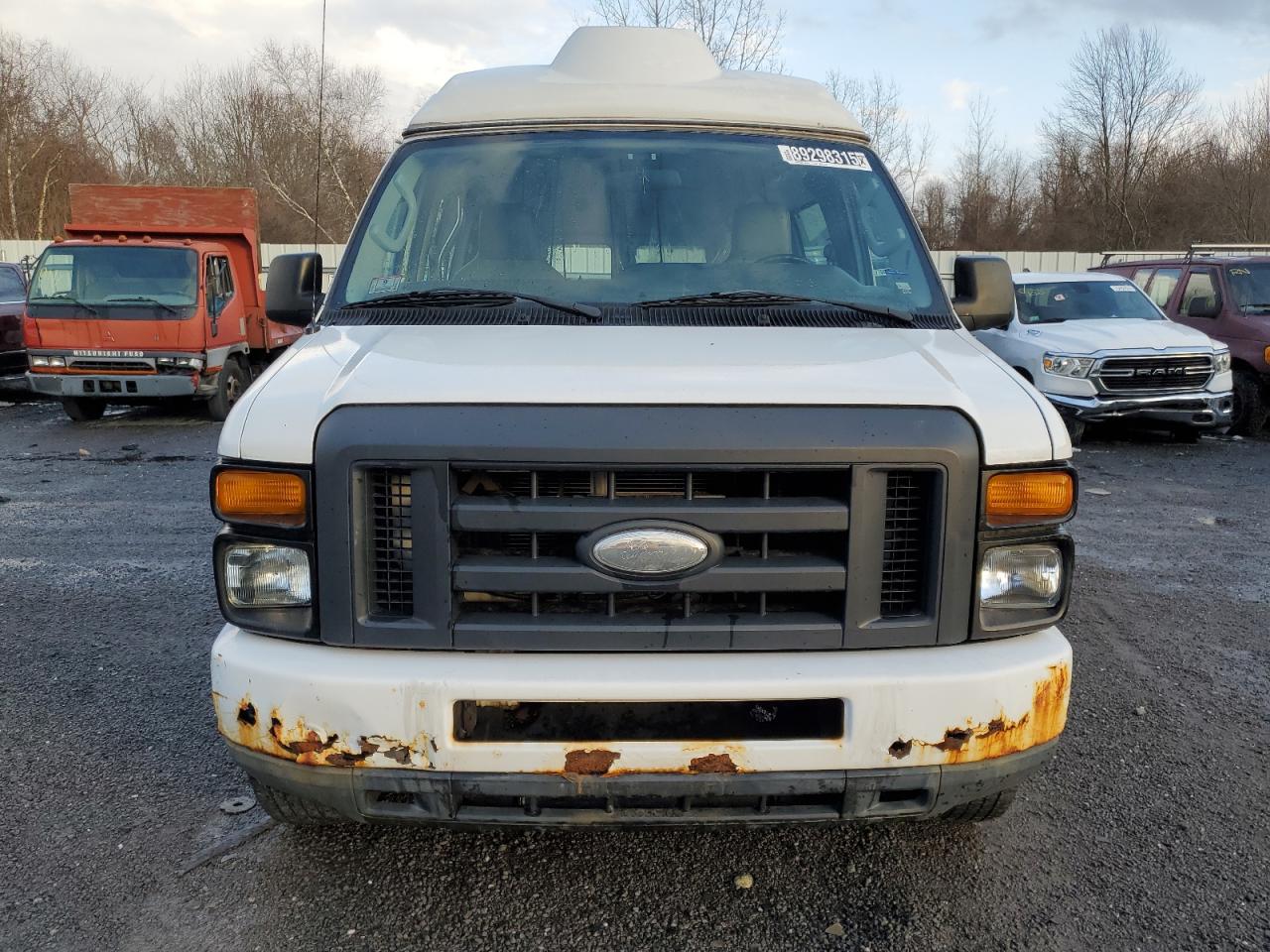 2014 Ford Econoline - Image 5