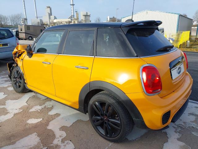 2017 MINI COOPER AUT