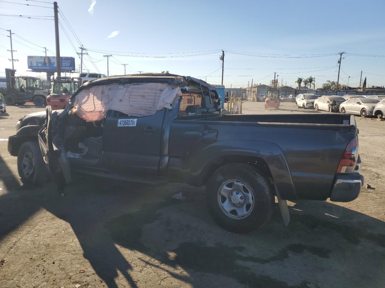 2013 Toyota Tacoma - Image 2