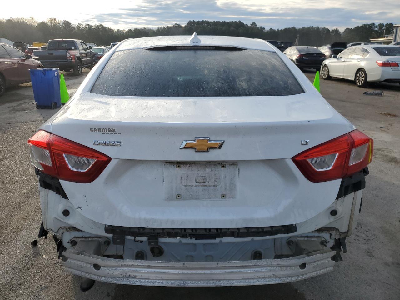 2017 Chevrolet Cruze - Image 6