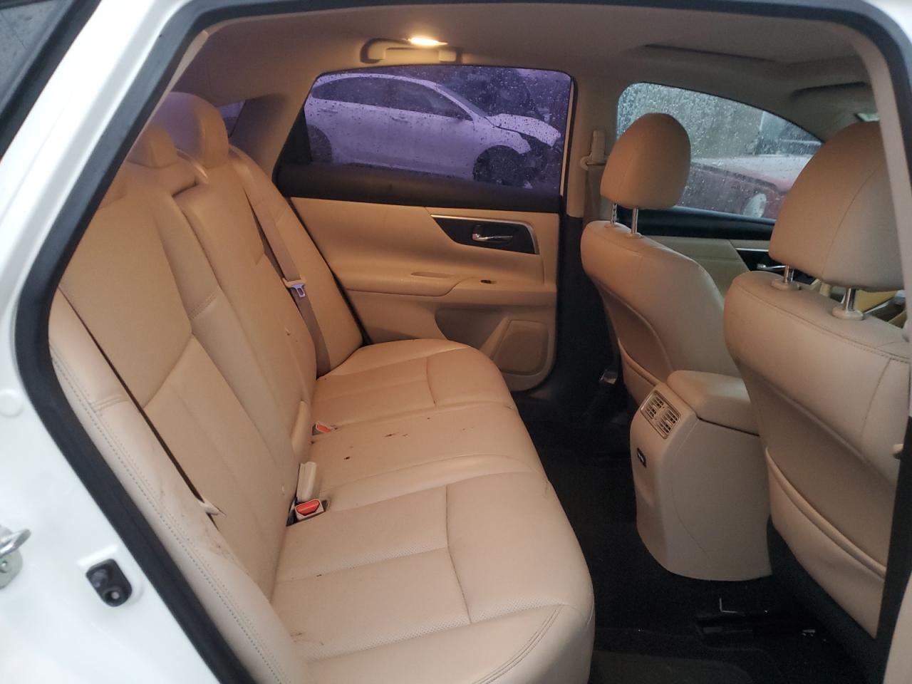 2017 Nissan Altima - Image 10