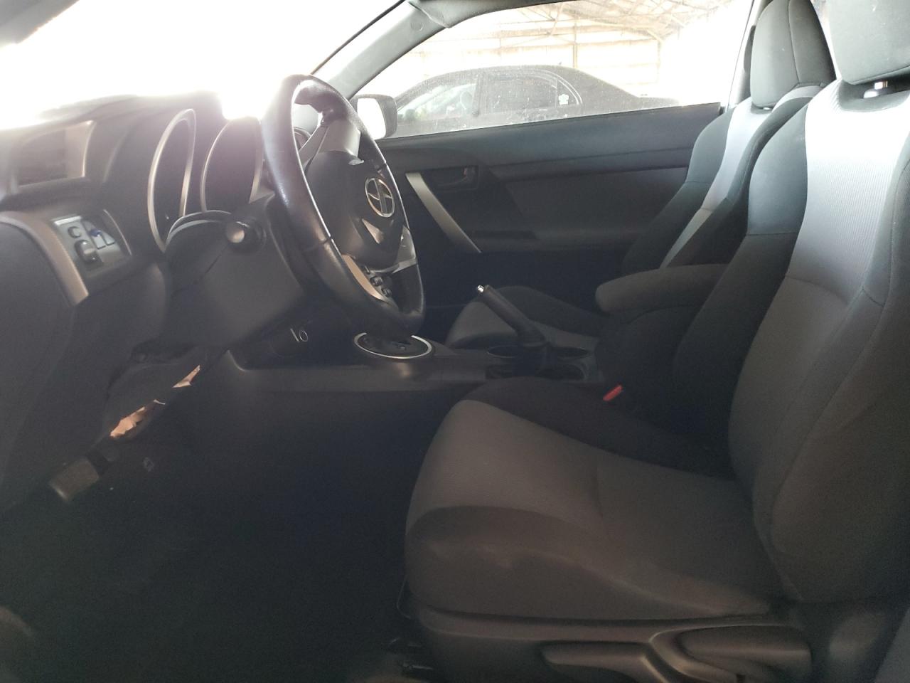 2014 Toyota tC - Image 7
