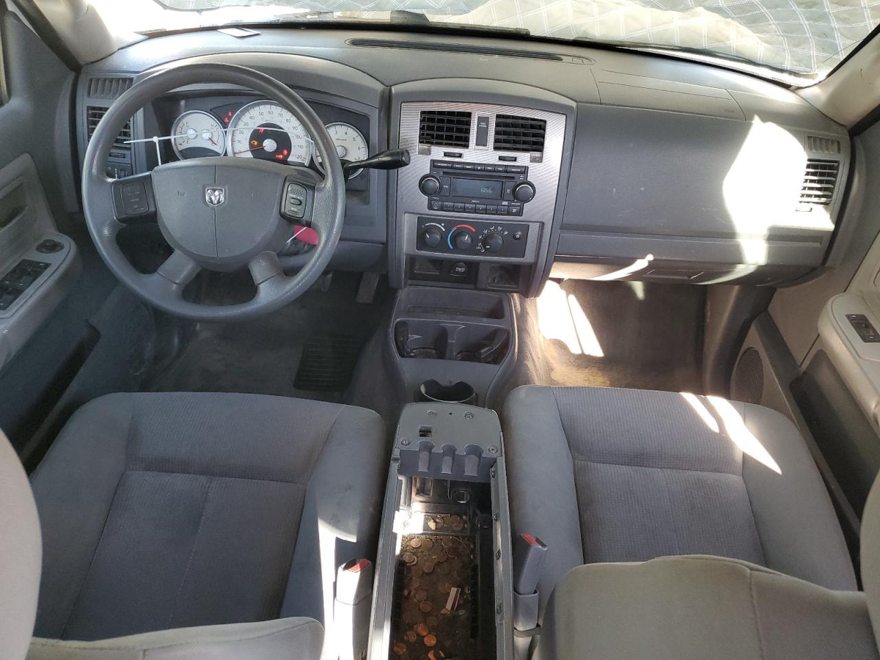 2006 Dodge Dakota - Image 8