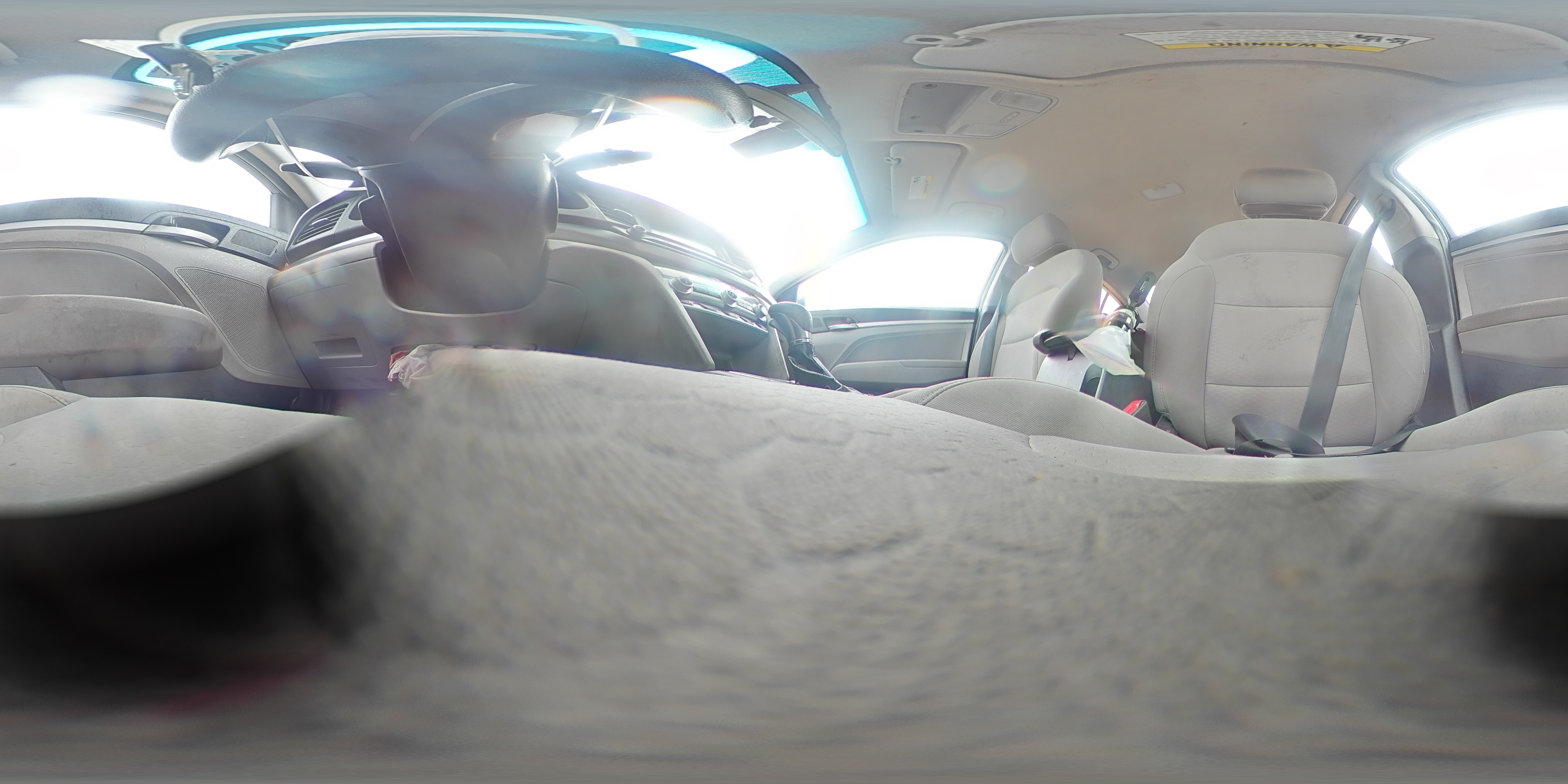 2020 Hyundai Elantra - Image 13