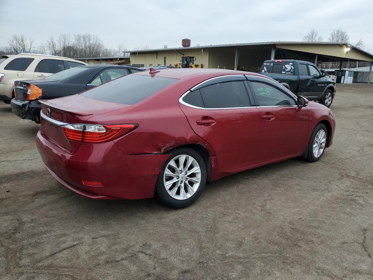 2013 Lexus ES - Image 3