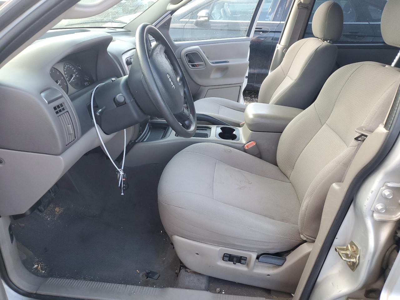 2002 Jeep Grand Cherokee - Image 7