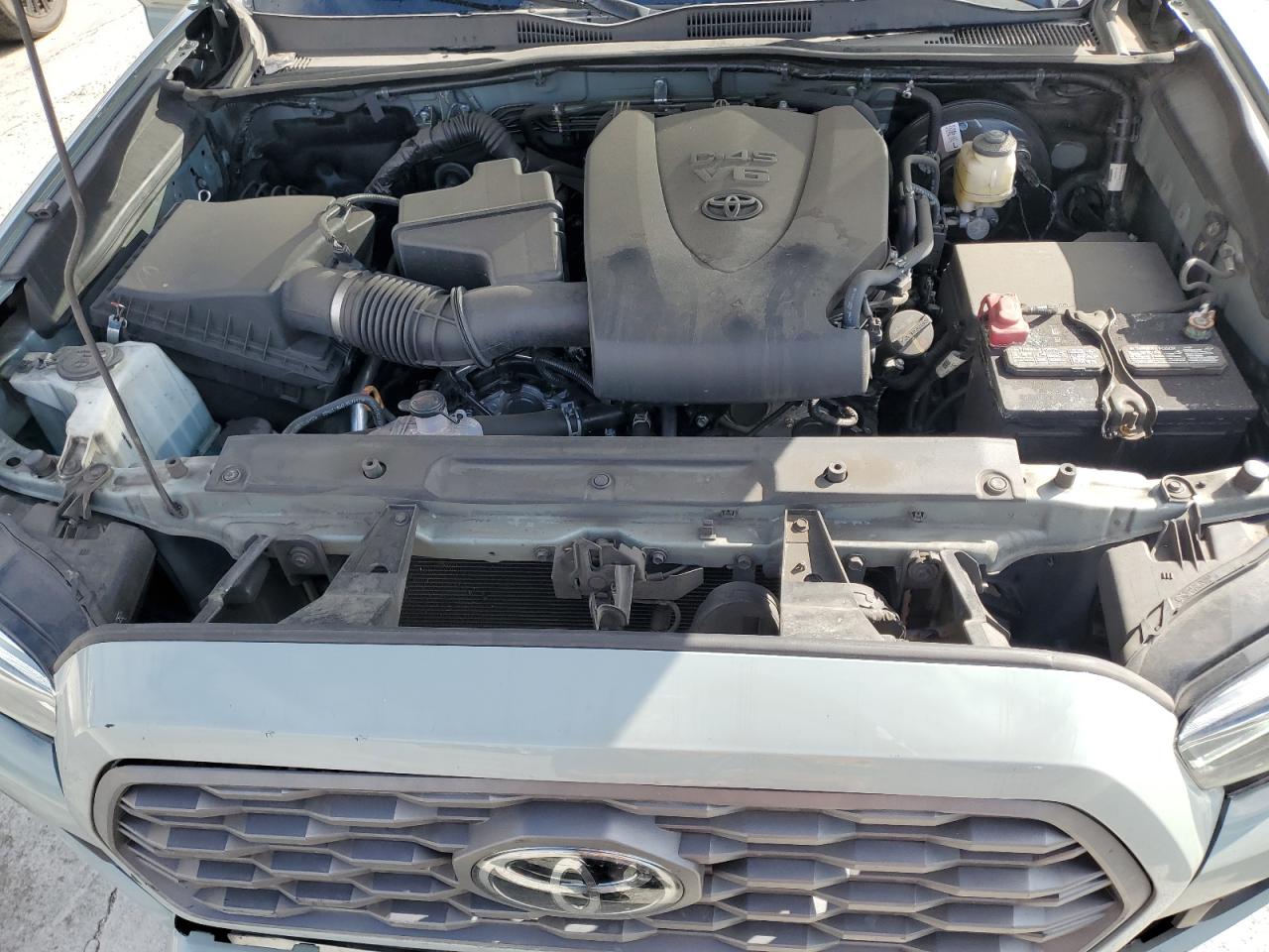 2022 Toyota Tacoma - Image 13