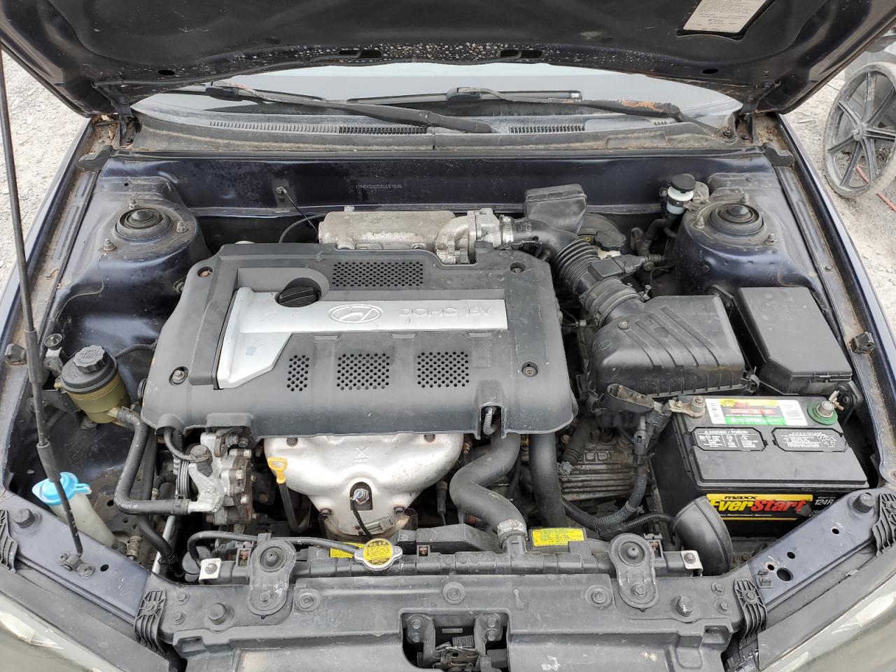 2005 Hyundai Elantra - Image 11