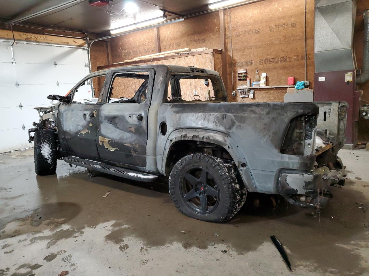 2021 RAM 1500 - Image 2