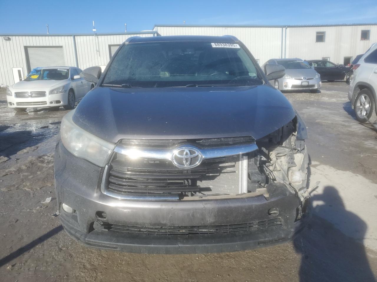 2016 Toyota Highlander - Image 5