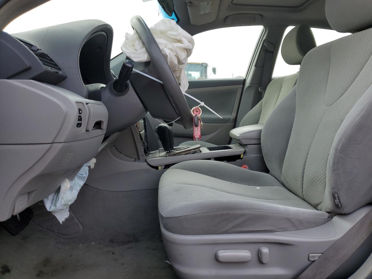 2009 Toyota Camry - Image 7
