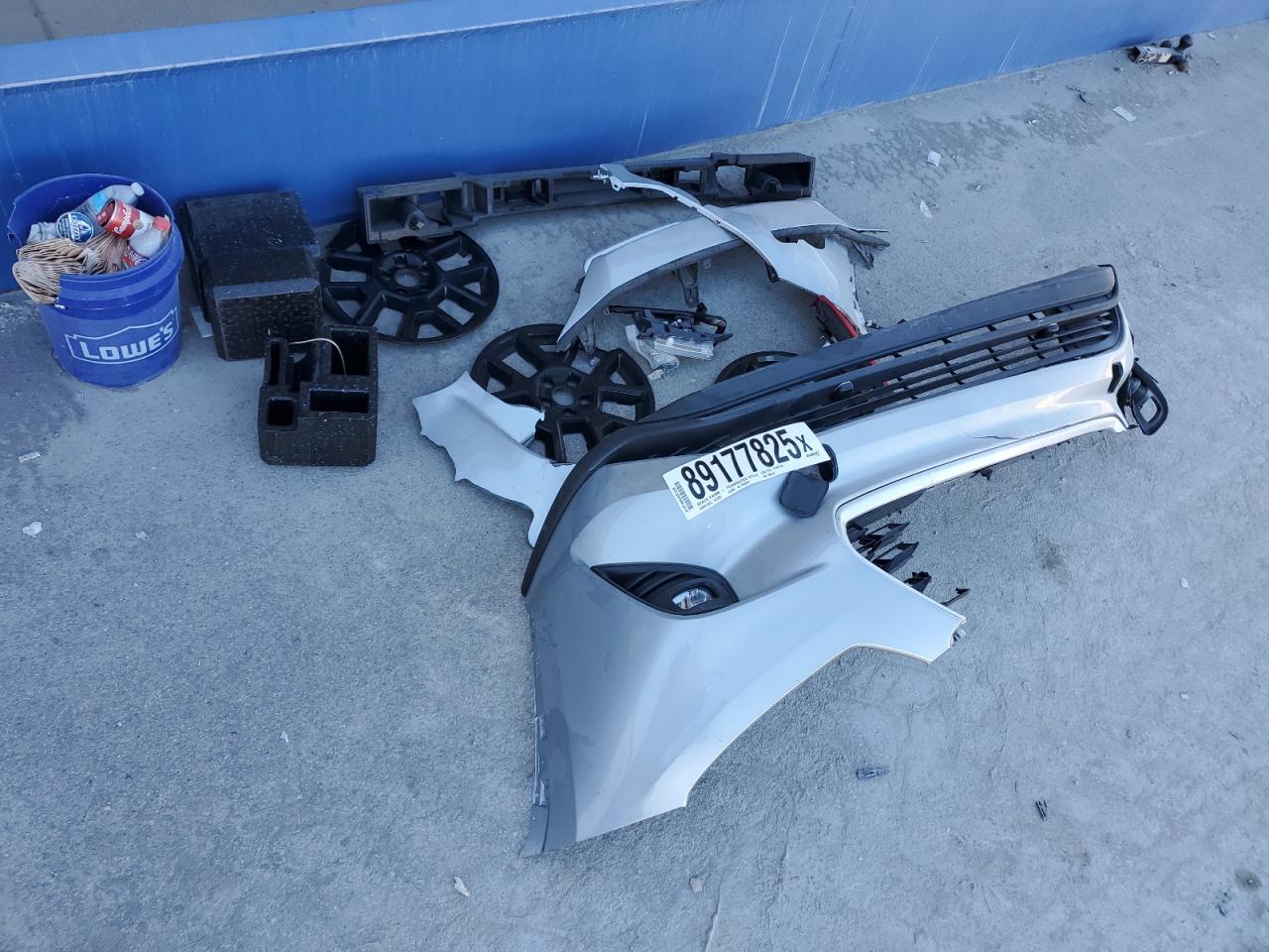 2022 Toyota Highlander - Image 13