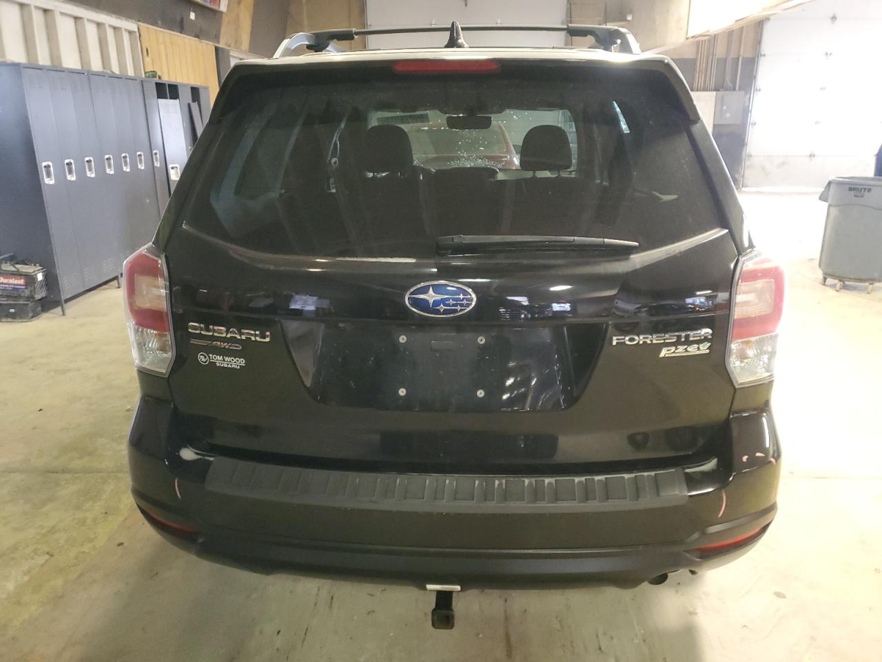 2017 Subaru Forester - Image 6